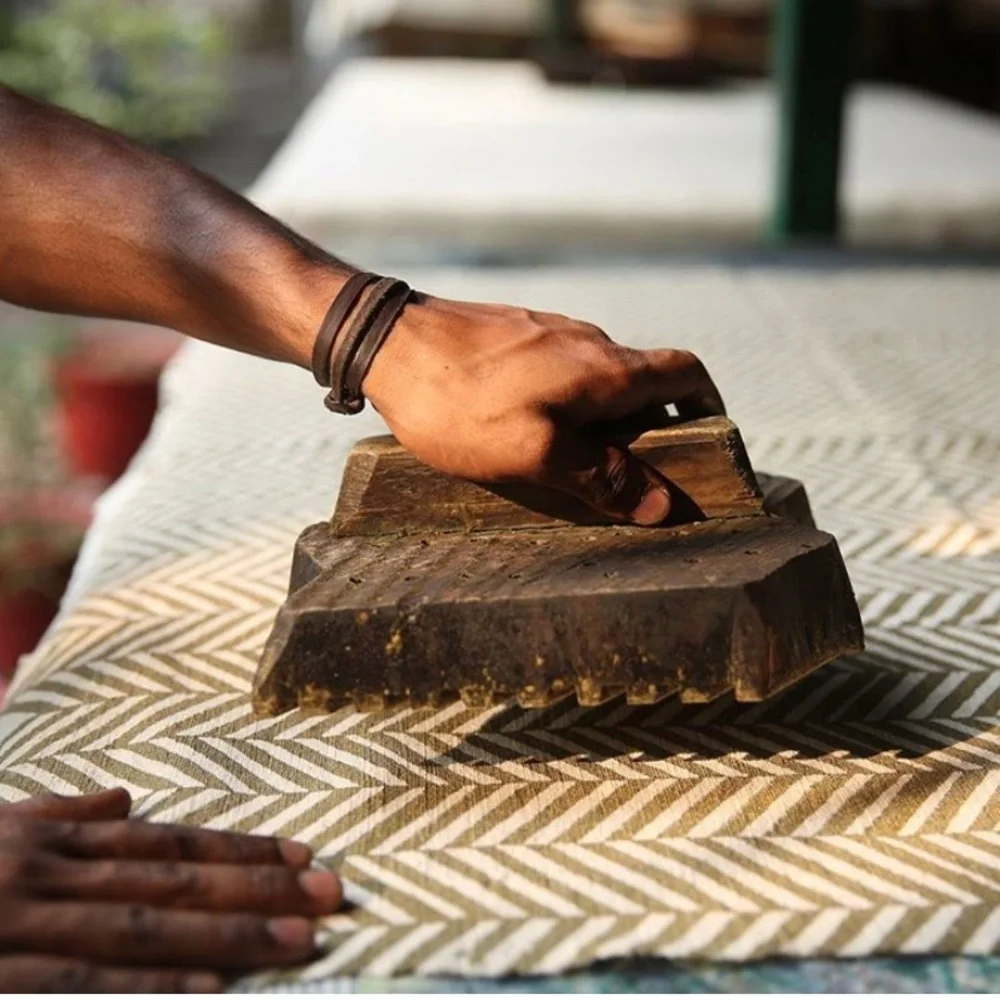 JOYN | handmade | INDIA | snap clutch